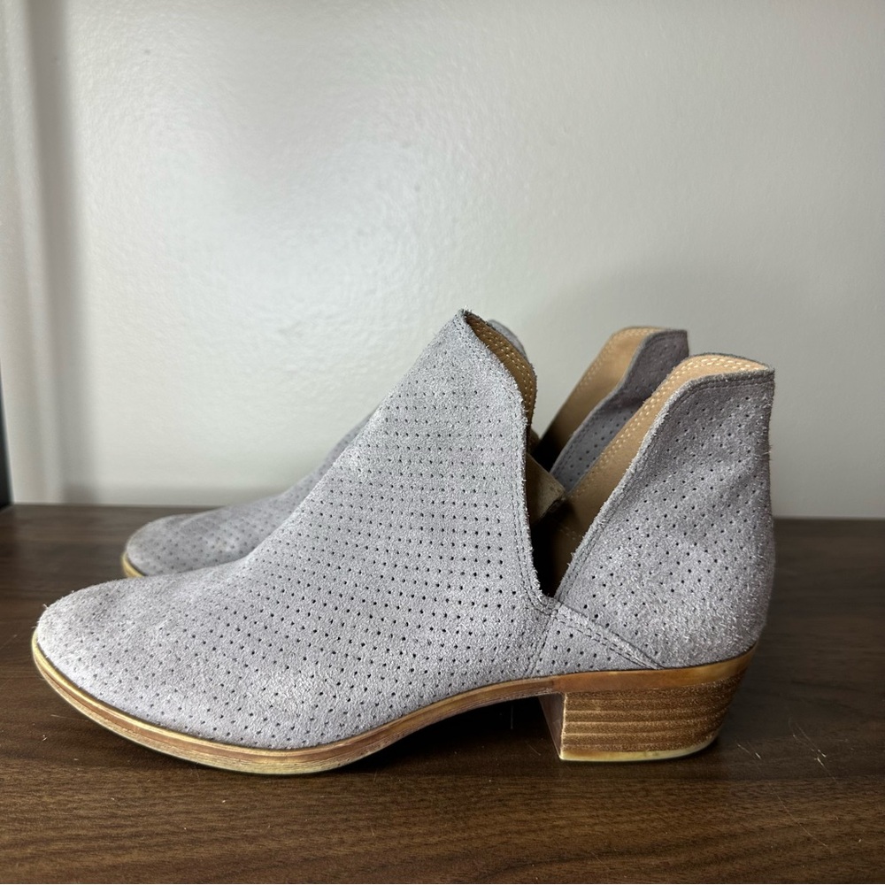 Lucky Brand Gray Ankle Booties
